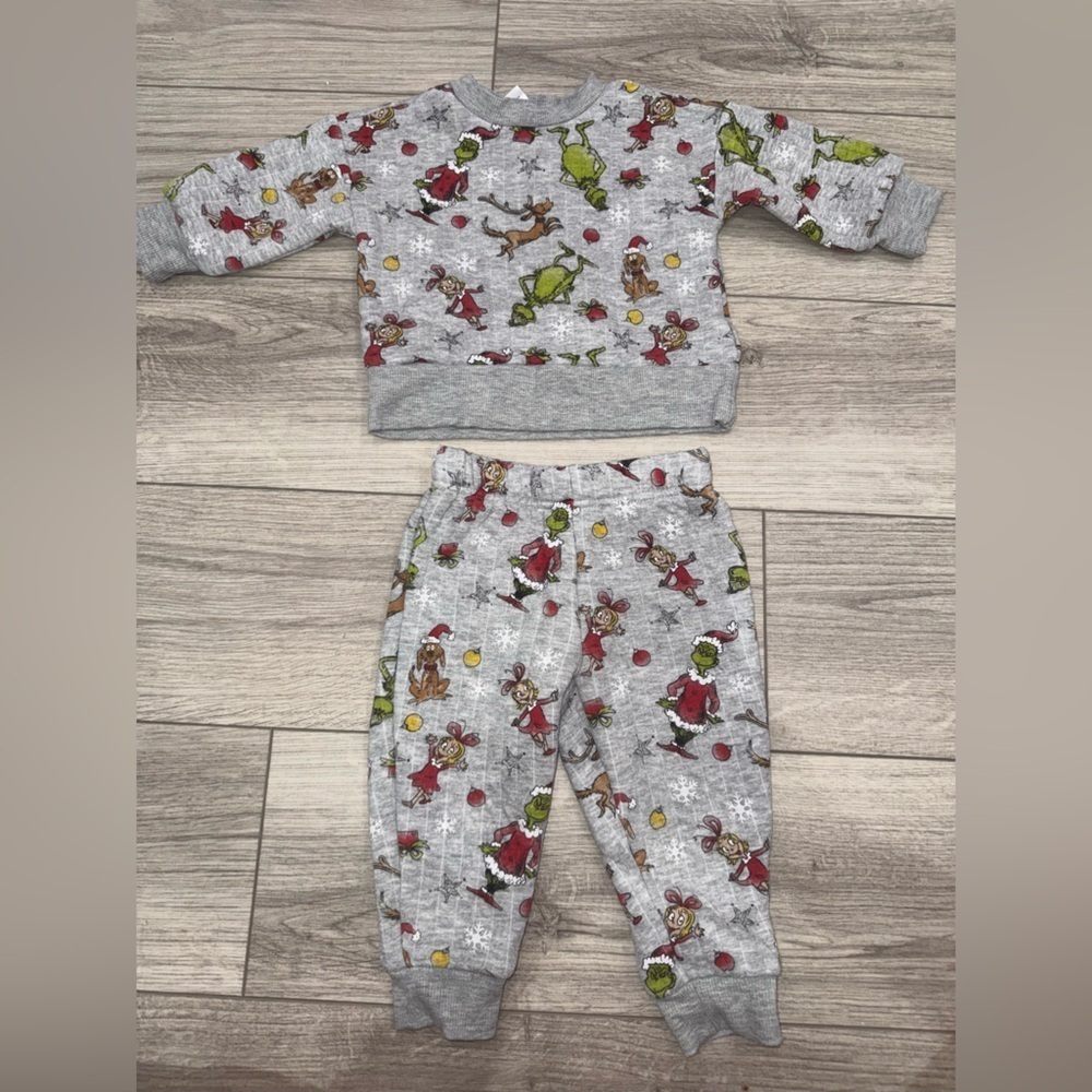 THE GRINCH Christmas Jogger Set